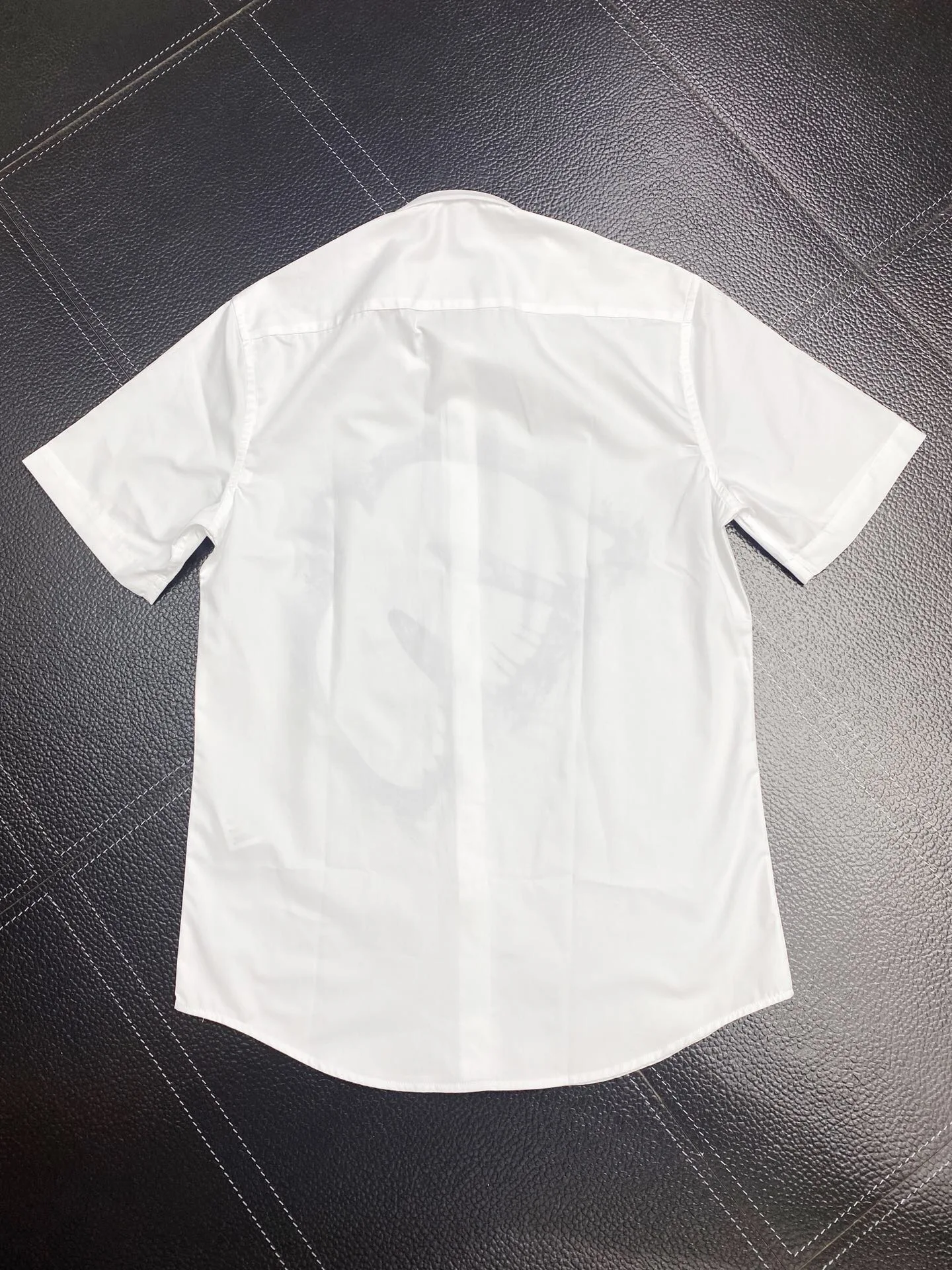 Chemises habillées en coton pour hommes croquis hirondelles imprimer à manches courtes Camisas Masculina décontracté coupe ajustée hommes chemise d'affaires 101662