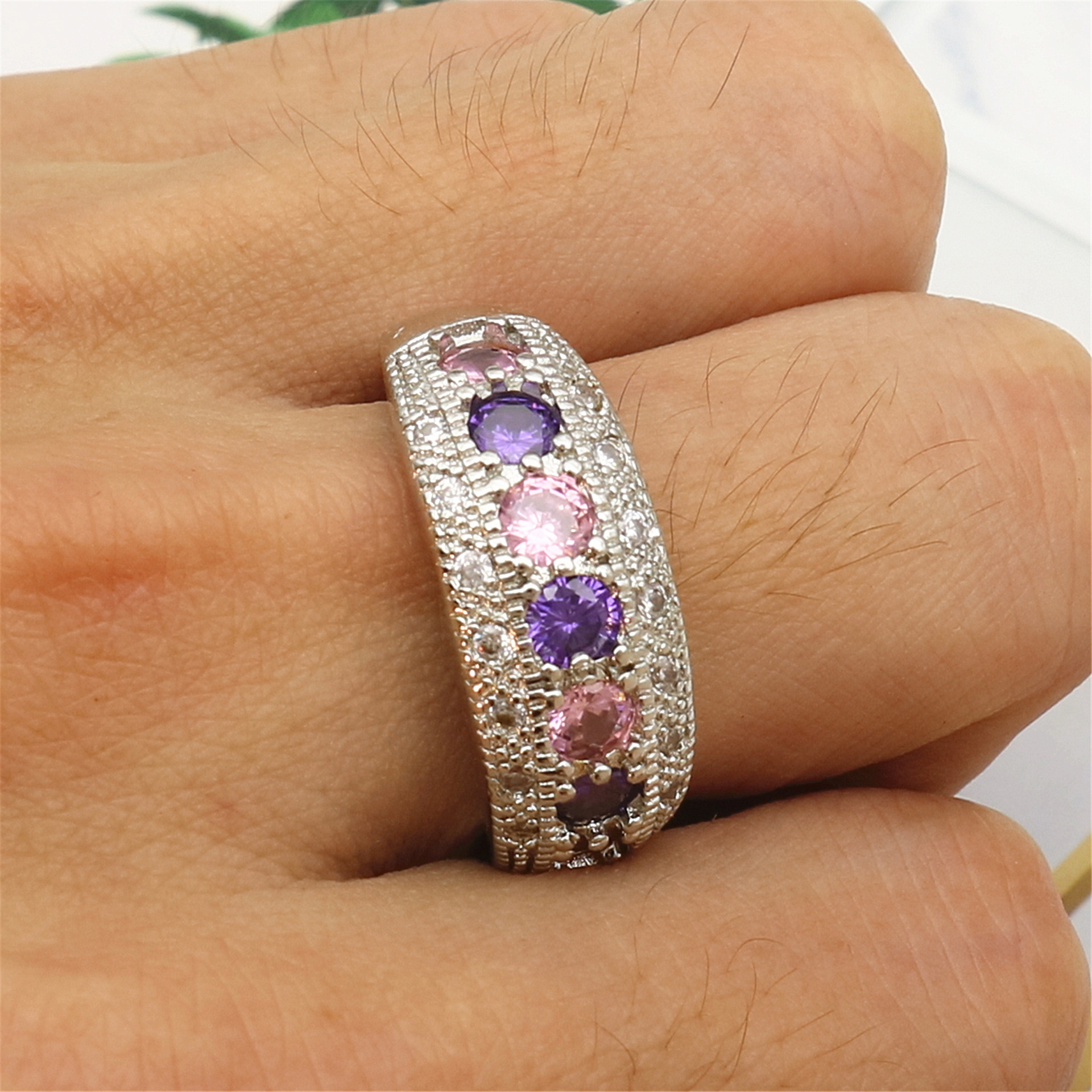 Mehrfarbiger AAA-Grade-Kubikzirkonia-Rhodium-Roségold-plattierter Ring mit mehreren Steinen für Frauen, Mädchen, Party, Club, Modeschmuck