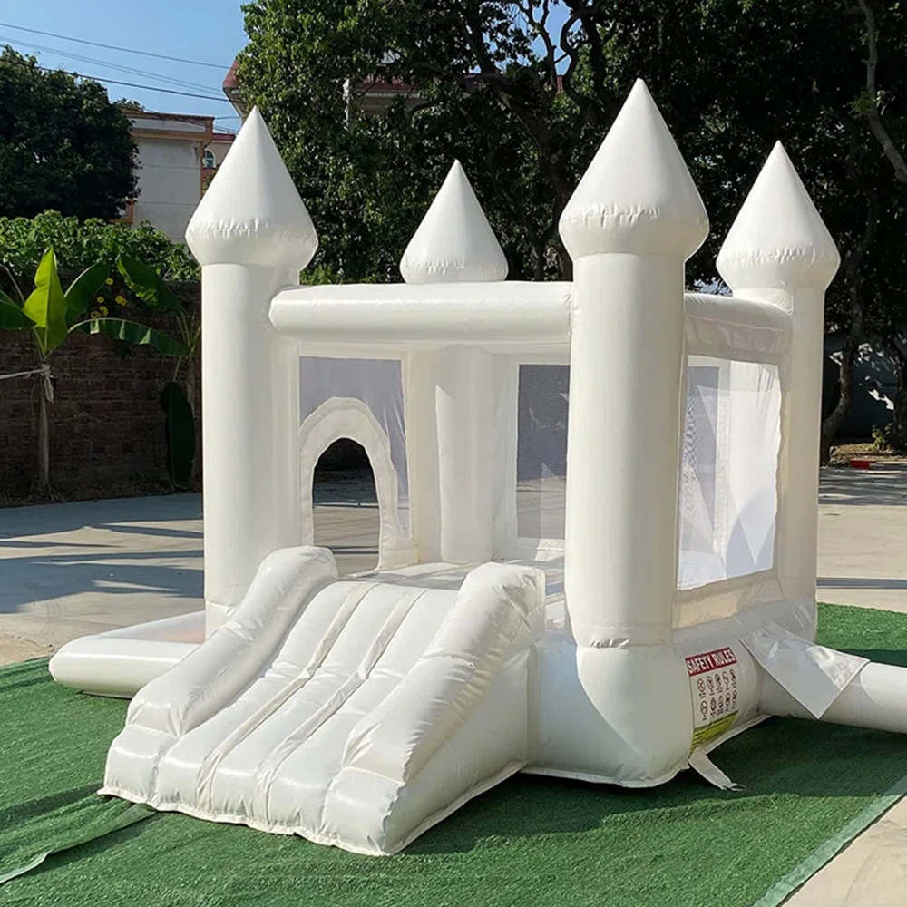 Castelo inflável branco do salto da casa do salto do pvc completo com poço da bola da corrediça para crianças com quintal durável do ventilador