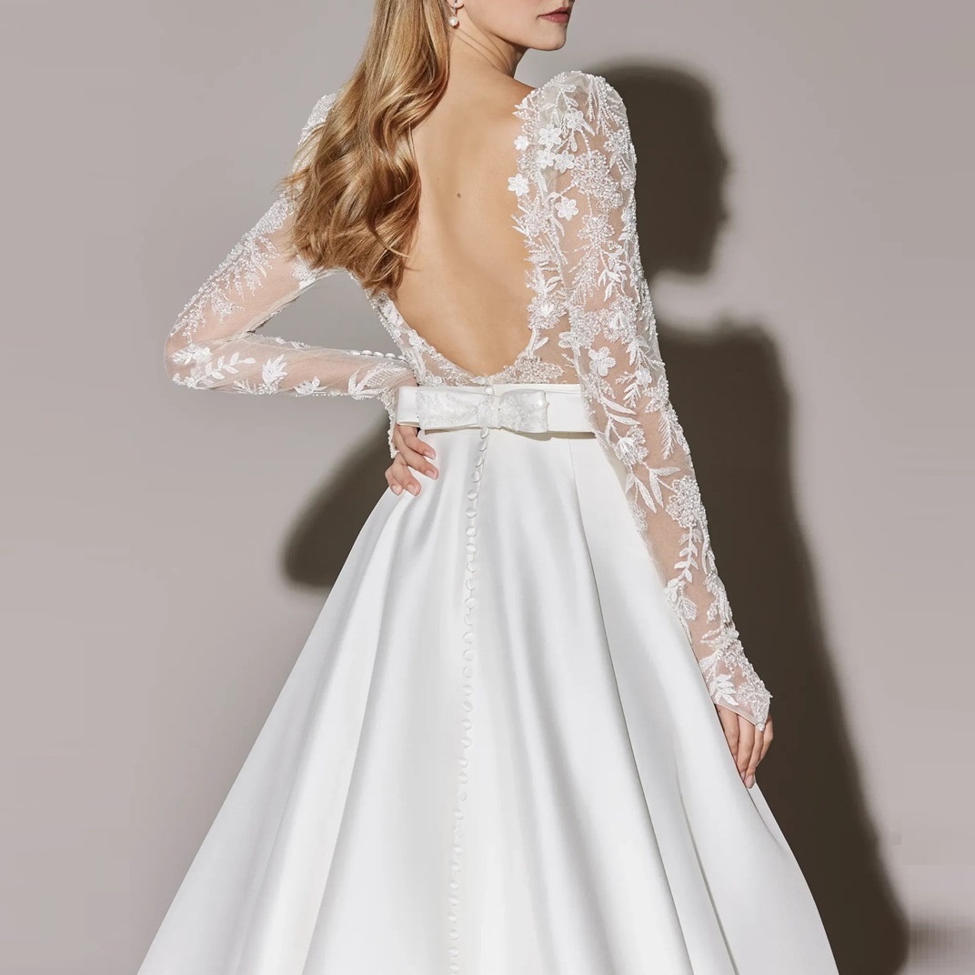 Luxury Satin Wedding Dress Appliques Long Sleeves Bridal Gownss Robe De Mariee Plus Size Custom Made