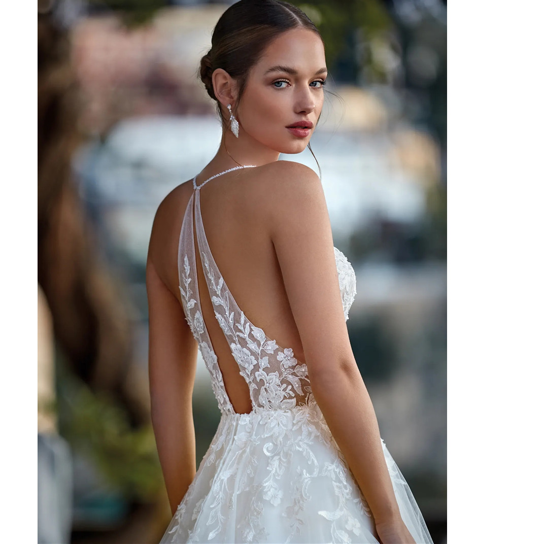 Robe de mariée en dentelle sans manches pour femmes, effet d'illusion au dos, avec des Appliques en forme de cœur, ligne a, grande taille