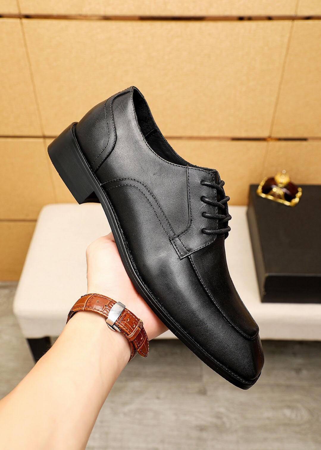 Mens Designer Dress Shoes Genuine Leather Lace Up Brand Casual Flats Male Moccasins Breathable Brand Business Oxfords Size 38-45