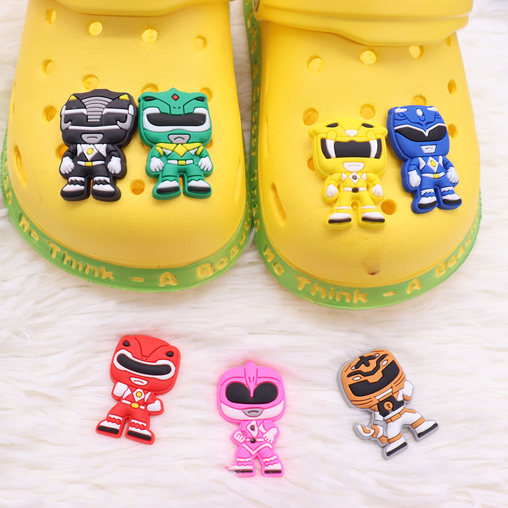 MOQ PVC Cartoon Japan Anime Role Shoe Decoration Charm Buckle Accessories Clog Pins Buttons Decorations for Bands Bracelets