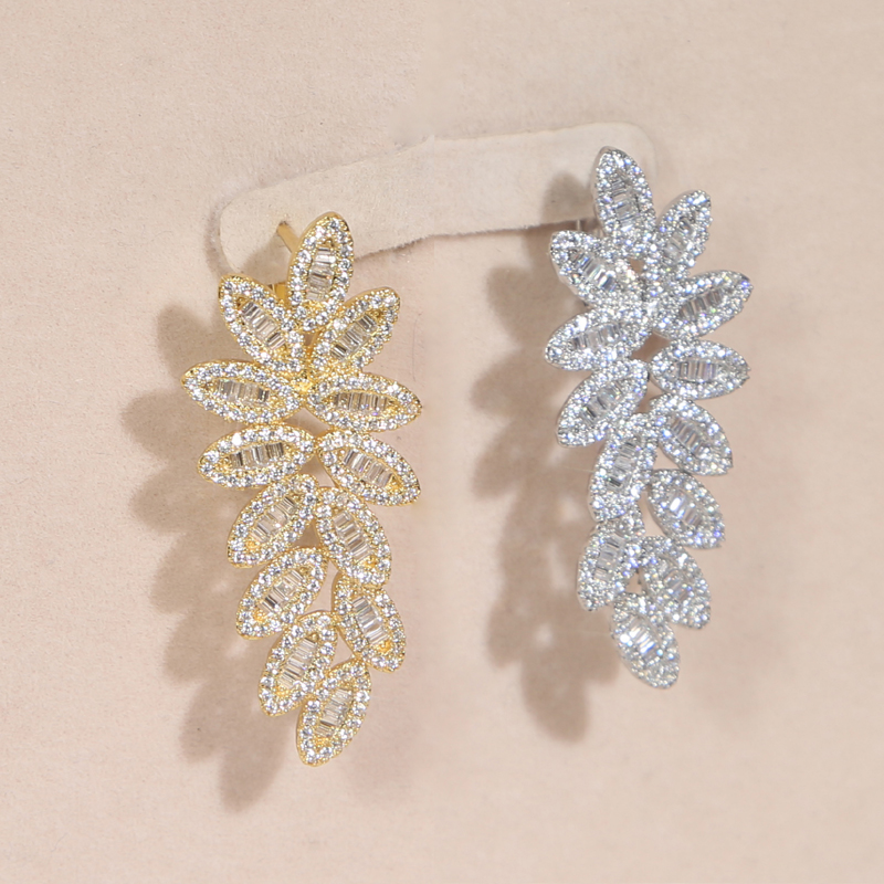 Iced Out Flower Plants Multi Leaf Dangle Stud Earrings Paved Full White Cubic Zirconia Fashion Hip Hop Women Lady Christmas Gift Jewelry