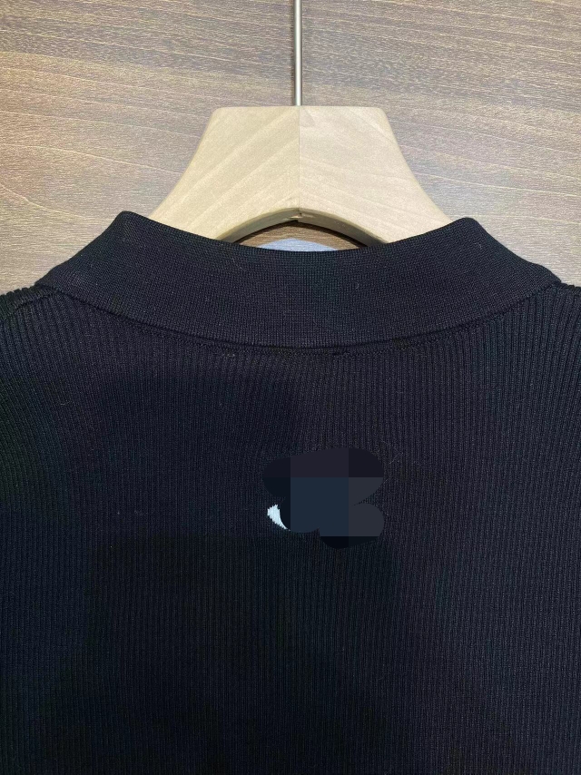 1025 2023 pista outono marca mesmo estilo camisola manga longa preto lapela pescoço roupas de moda alta qualidade das mulheres qian