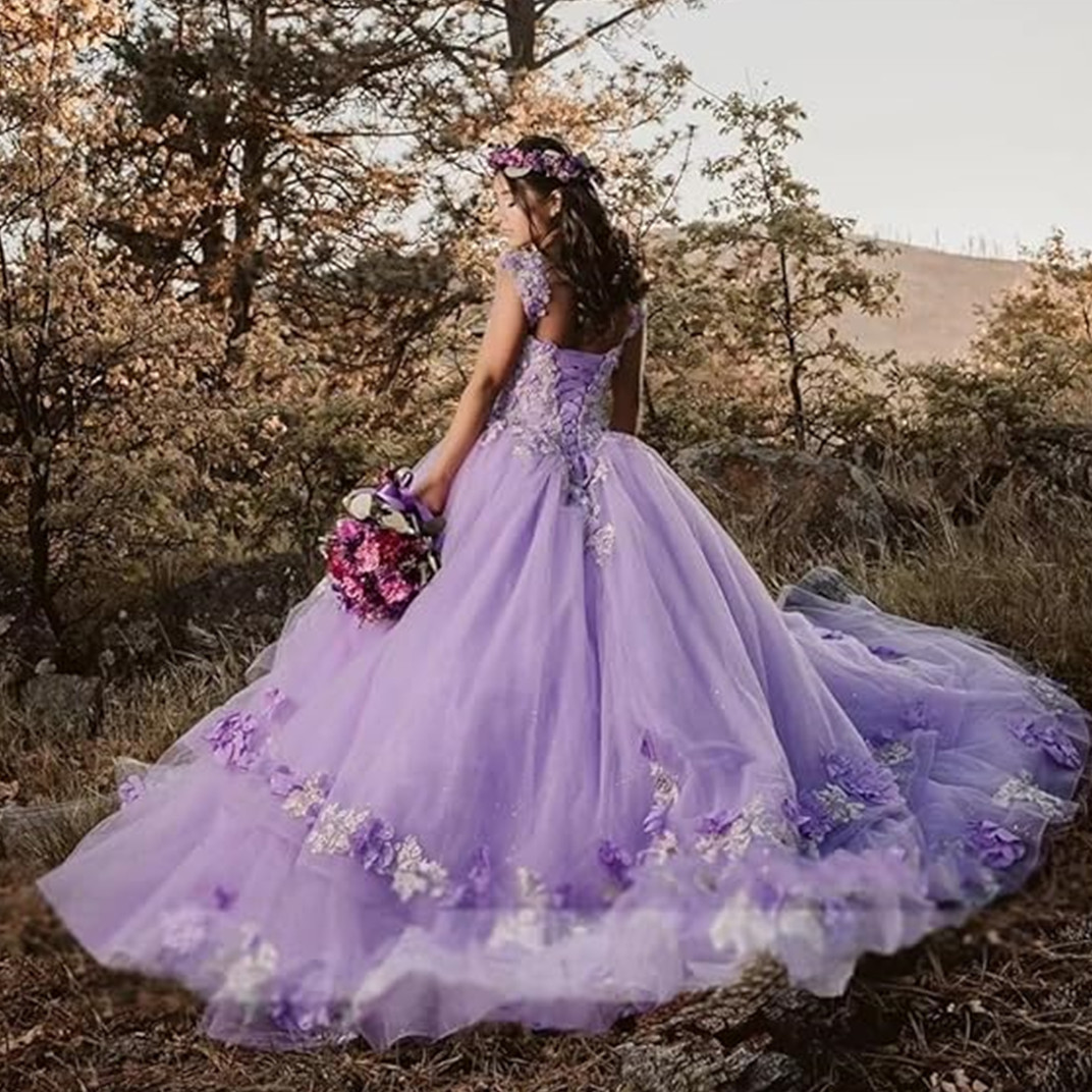 Abiti stile Quinceanera in cristallo viola smeraldo con perline Abito da ballo con applicazioni di paillettes Corsetto Sweet 15 Abiti Sweet 16