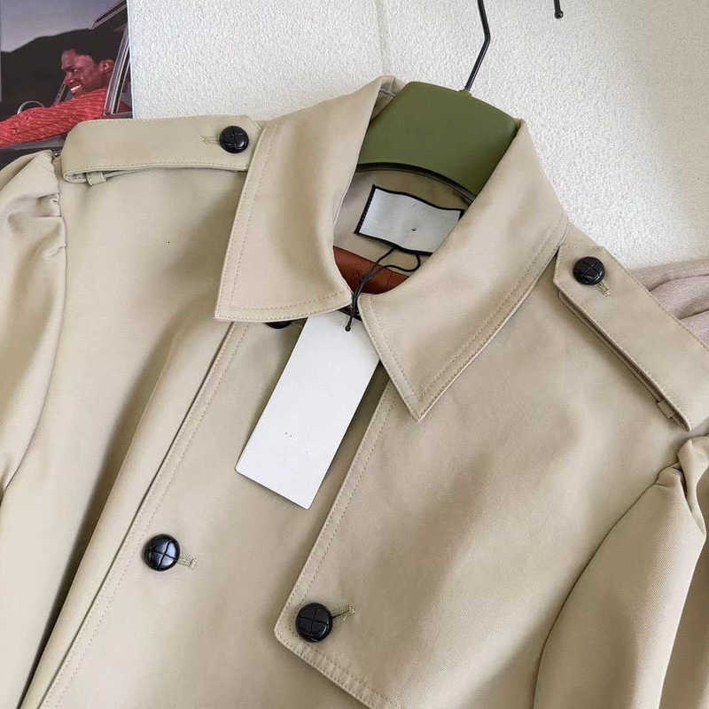 Men's Trench Coats designer 2023 Autumn and Winter New Guc South Oil High Setting, Age Reducing, Leisure, Comfortable, Versatile, Girls' Khaki Short Windbreaker OEL0