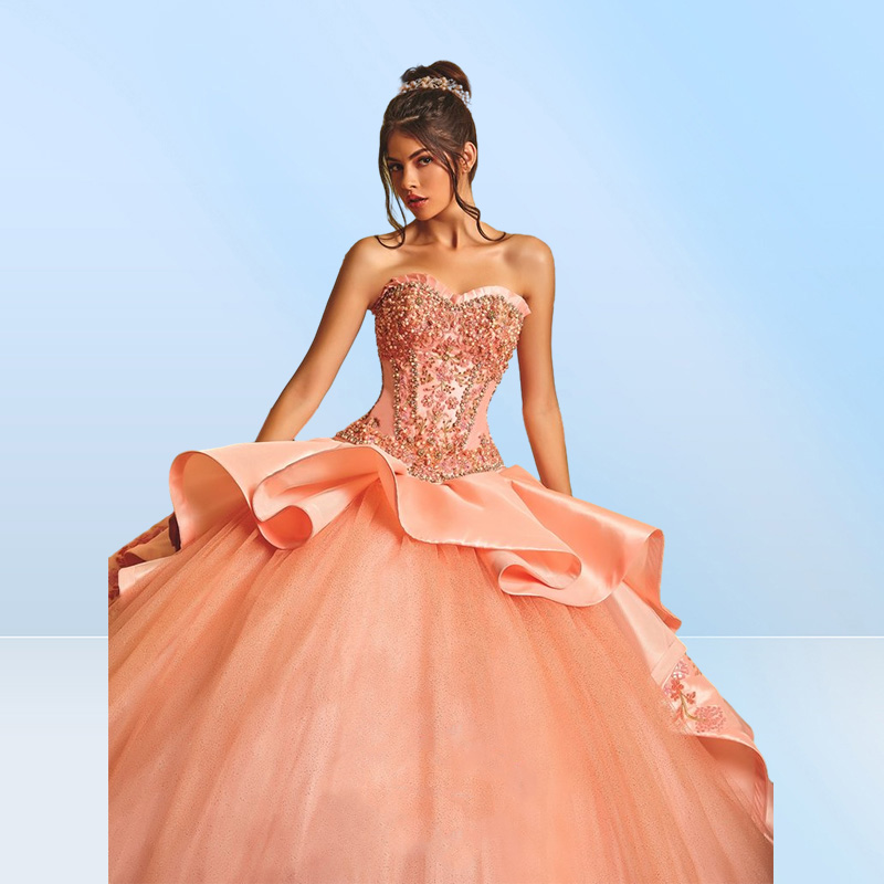 Abito da ballo in perline di elegante abiti Quinceanera Abiti a cuore Schetto Appliqued Sweet 16 Dress Satin Sweep Train Masquerade Capesquerade Gowns8373063