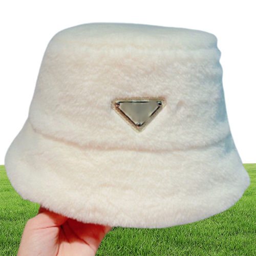 Fashion Men Designer Bucket Hat Holiday Travelent High Quality Faux Fur Mens Designers Caps Caps Casual Women Sunhats9879226