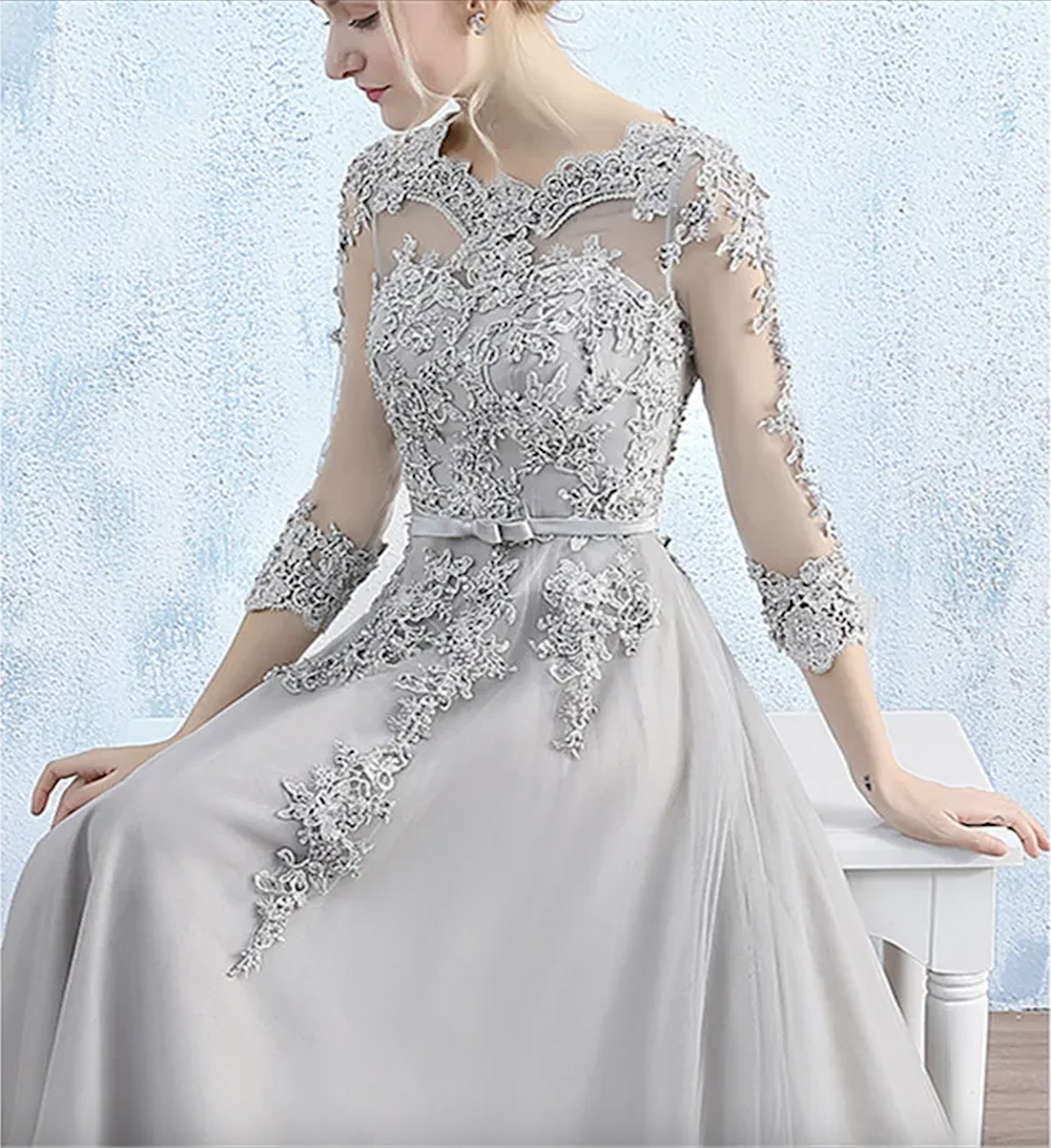 Gorgeous Light Gray Mother of the Bride Dresses Illusion Sheer with Applique Major Beading Zipper Back Mother of The Bride Dresse