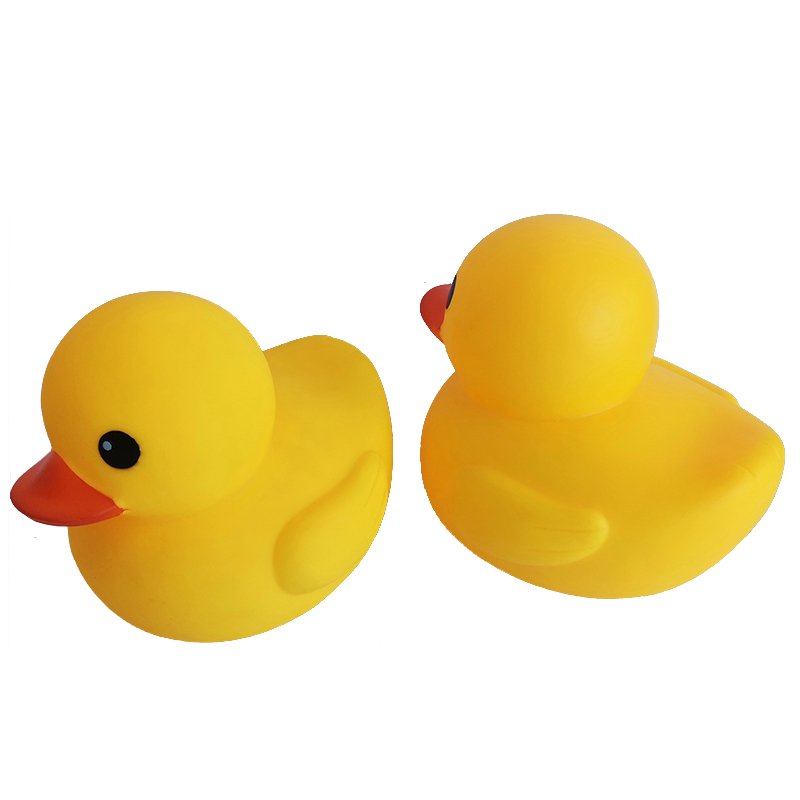 Big Size 17cm Cute Large Rubber Yellow Duck Toy Bathtub Bath Water Toys for Baby Kids Swimming Pool Decoration Press Squeak Bathroom Playing Squeeze Float Ducks Gift