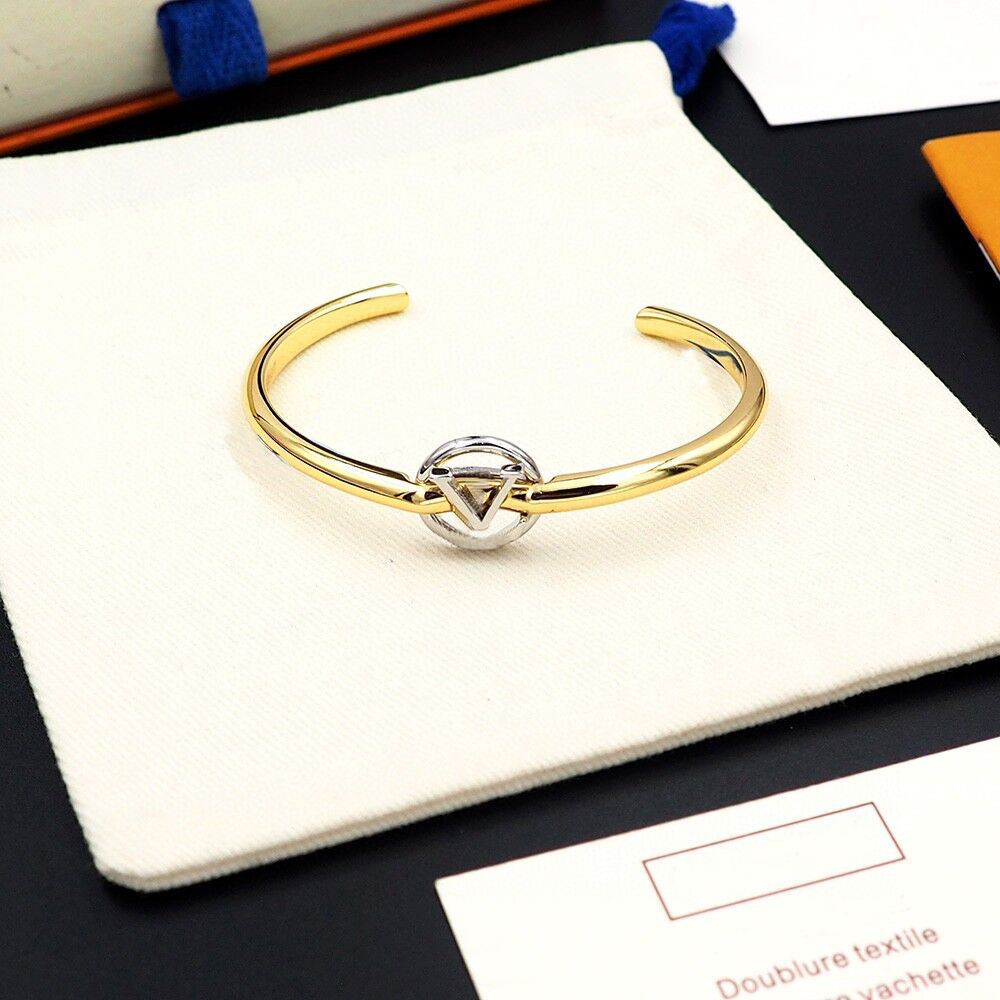 Bracelets de créateurs pour femmes, manchette creuse, lettre en V, anneau ouvert, bijoux de créateur pour femmes