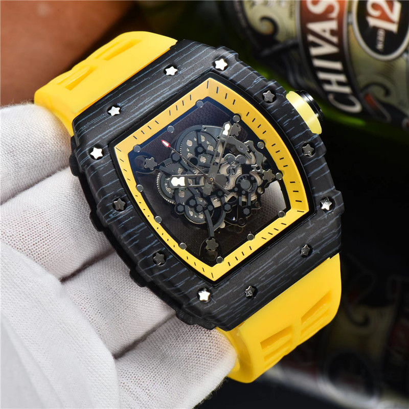 New Mens Luxury Watches Womens Fashion Watch Multiple Styles Silicone Strap Quartz Skeleton Watches