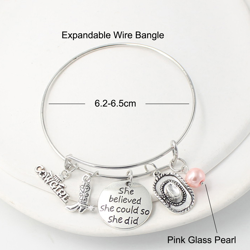 Whoelsale Western Jewellry Expandable Wire Bangle 그녀는 여성을위한 카우걸 팔찌를 믿었습니다.