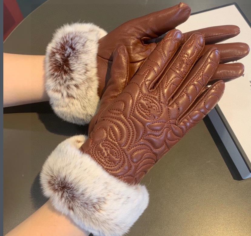Winter Leather Gloves Designer Fur Cashmere Glove Ladies Luxury Warm Men Real Sheepskin Leather Glove Hardware Womens Mitten