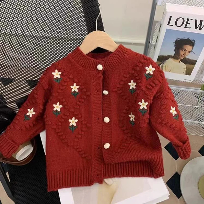 Pull bébé fille automne hiver pull brodé manteau enfants tricoté cardigan à la mode haut vêtements polyvalents 231030