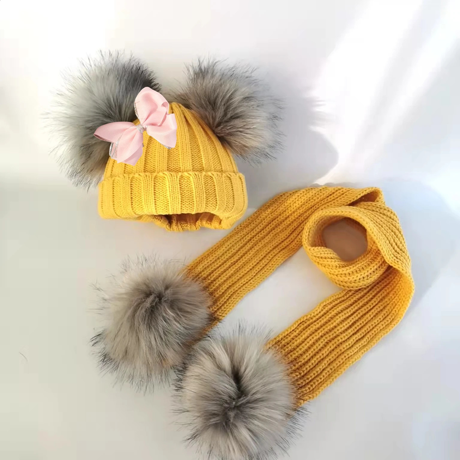 Детские зимние подушки для малышей из искусственного меха с бабочкой, галстук-бабочка, шапка-шапка с 2 двумя двойными помпонами, шарф с ушками для девочки 231030