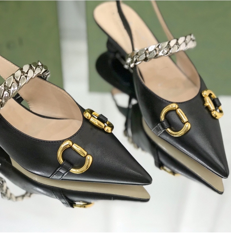 Paris Designer Wysokie wysokiej jakości sandały sandałowe sandały spiczasty rdzeń riby letnia łódź balet balet płaski pięt