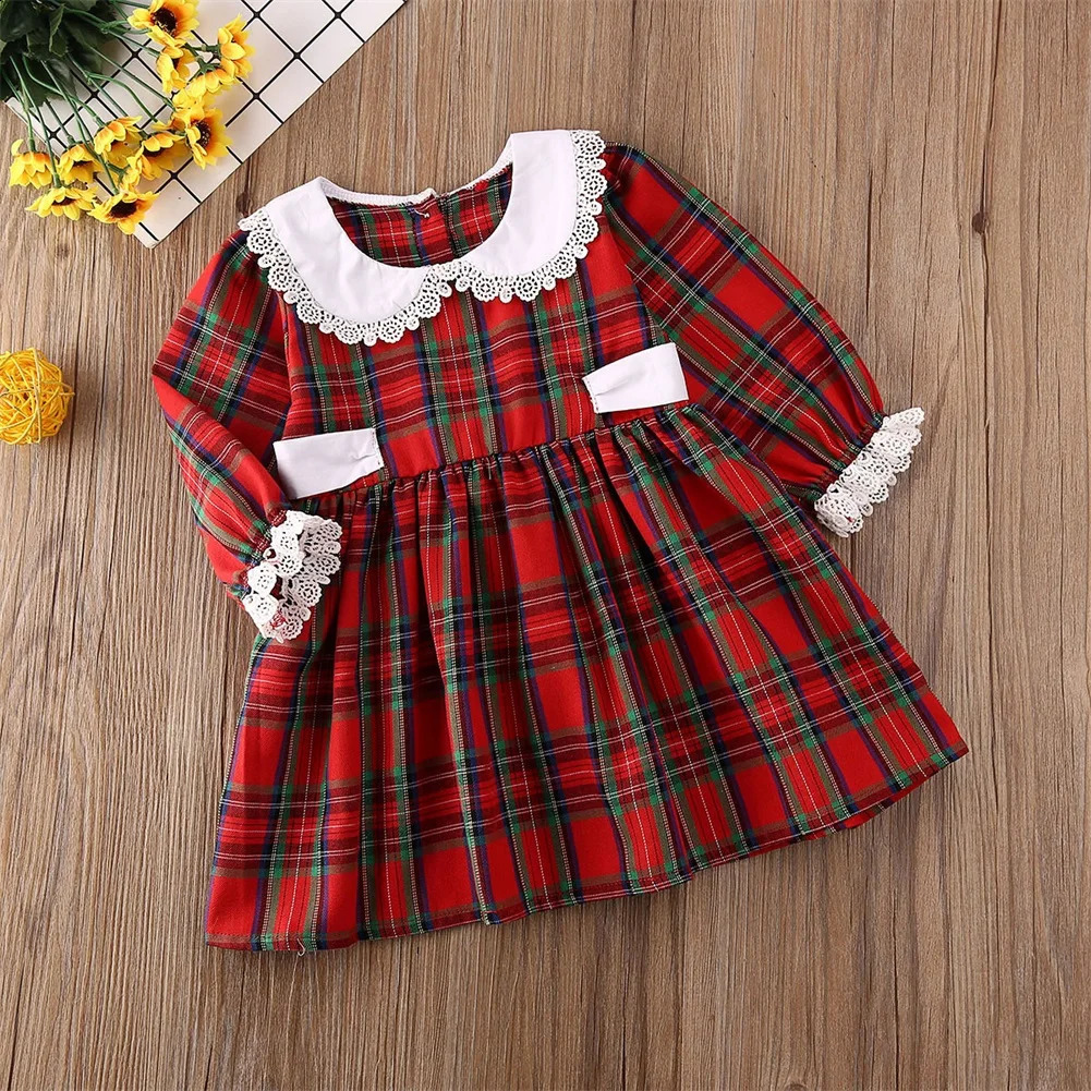 Girl's Dresses Christmas Dress Baby Girl Clothes Red Plaid Romper Bodysuit Matchande systerklänning Jumpsuit Xmas Outfits Fall 231030