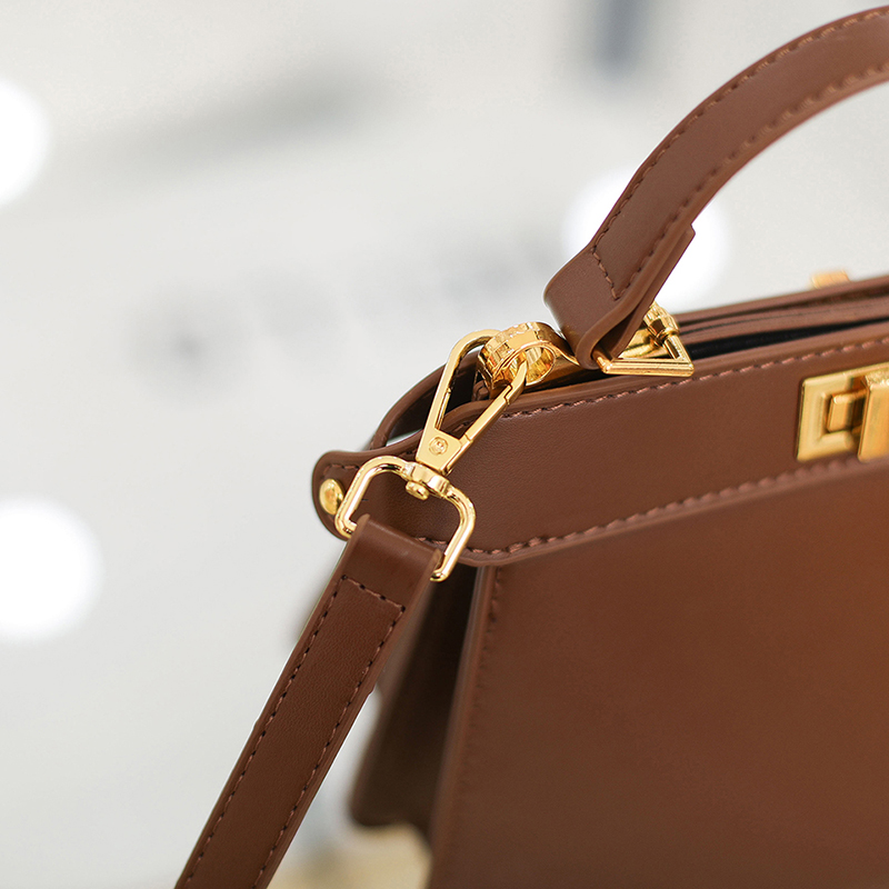 Hot women's messenger bags gril's Handbag New Vintage Bag Handheld One Shoulder Crossbody Bag