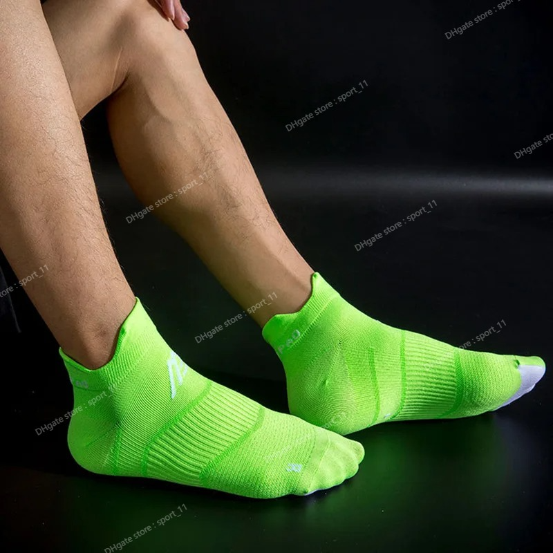 Chaussettes de sport de course à pied hommes femmes vtt cyclisme basket-ball Football chaussettes de cheville anti-dérapant respirant séchage rapide vélo chaussettes de Compression vêtements de sport accessoiresSports