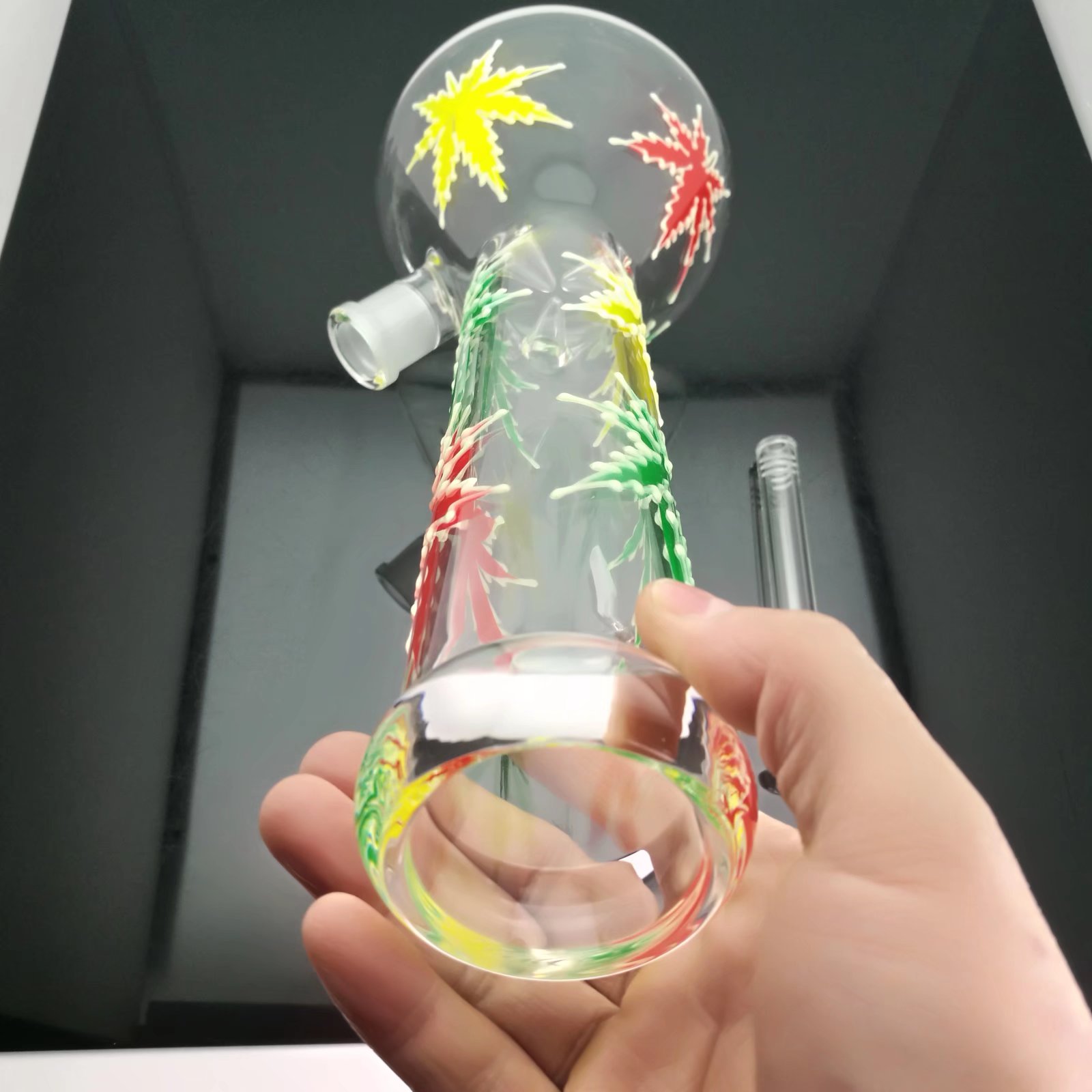 Rury dymne Hookah Bong Glass Rig Oil Water Bongs Paint Nocne światło Klasyczne duże szklane papieros Bongs