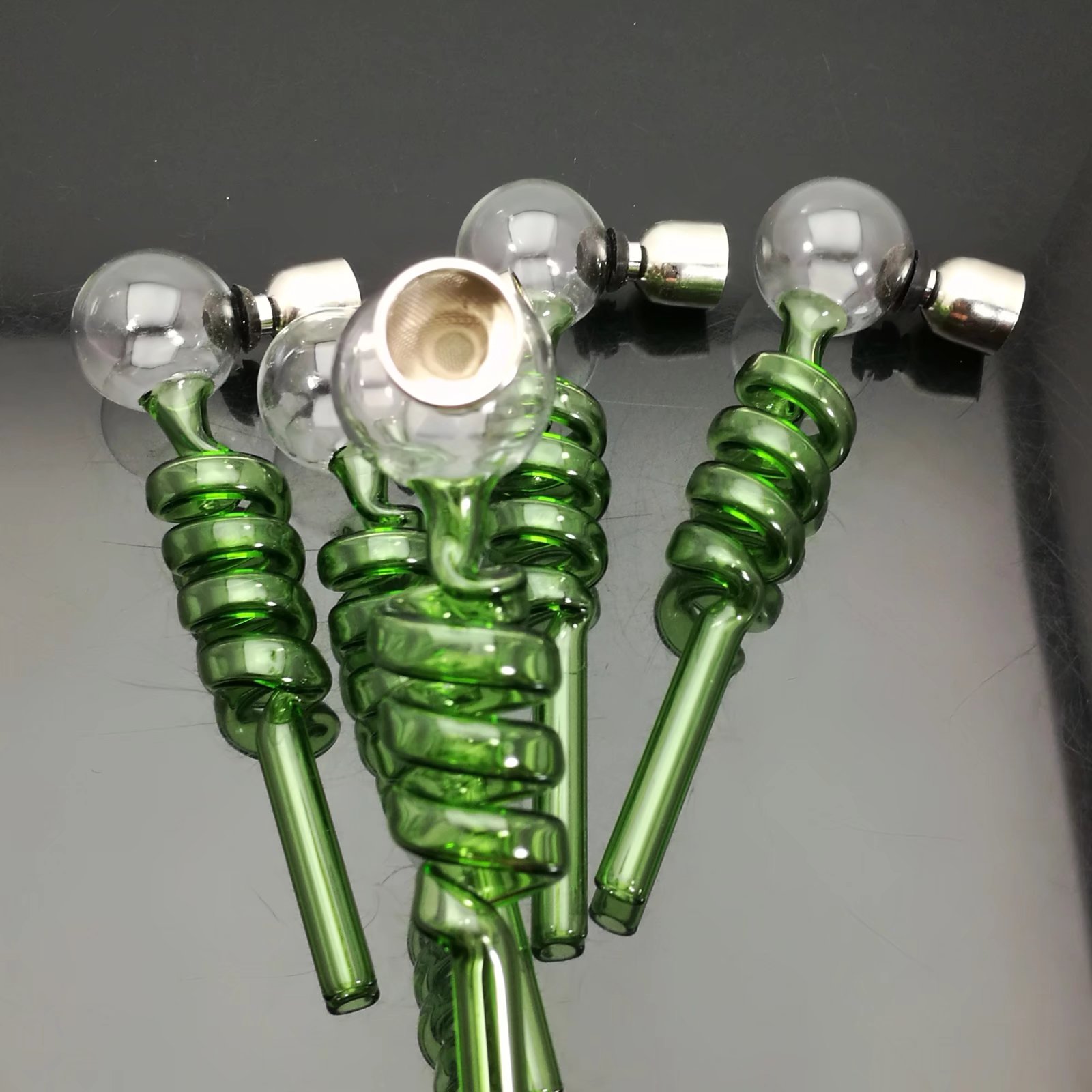 Rury dymowe Hookah Bong Glass Rig Oil Water Bongs Kolor Multi Spiral Glass Filtr Kotł