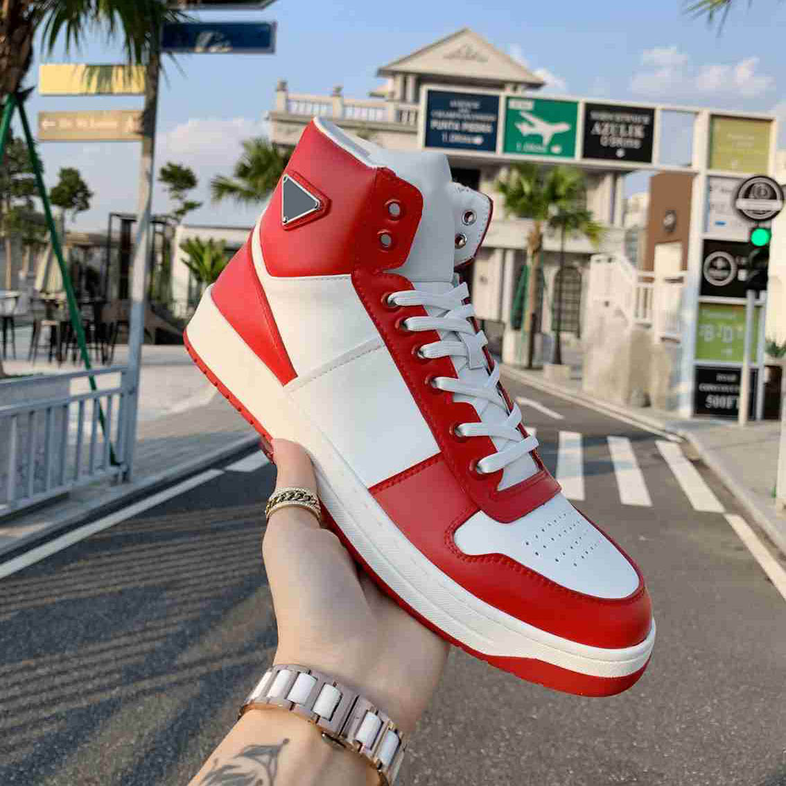 Famosi marchi uomo donna scarpe casual moda tendenza triangolo logo scarpe sportive amanti passeggiate all'aperto jogging allenatore basket alta qualità con dimensioni della scatola 35-46