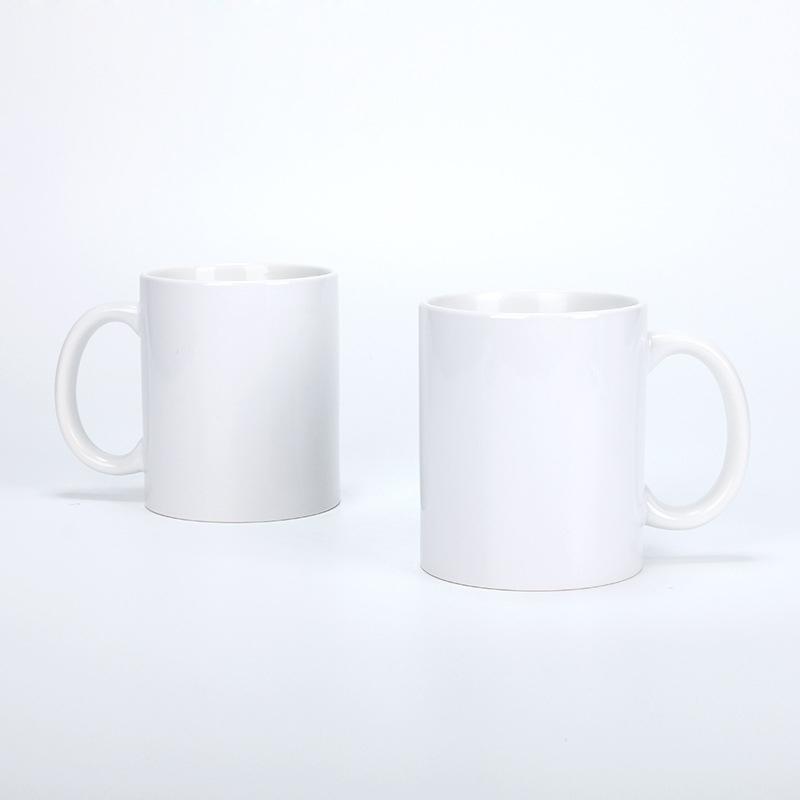 Entrepôt américain 11oz Sublimation Tasse en céramique Poignée Tasse à café Gobelets vierges Personnalité DIY Boîte individuelle Transfert thermique White302A