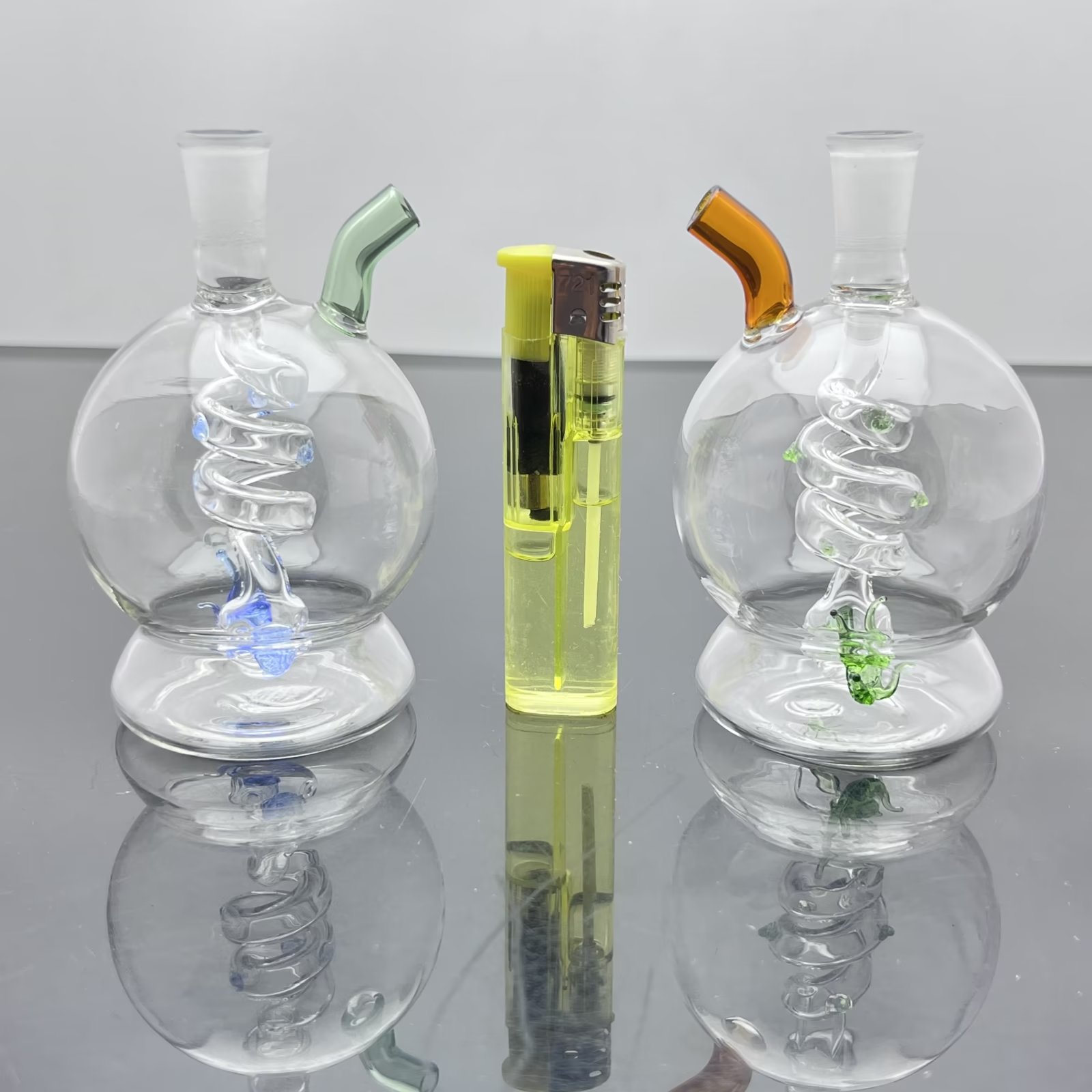 Glass pipe Oil Burner bong hookah Smoking New hand-made Panlong glass water bottle sending pot accessories