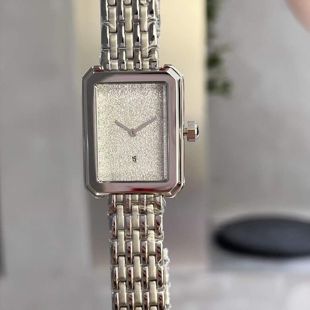 النساء الكلاسيكية Zircon Quartz Watch Full Diamond Boyfriend Watches Houses متعدد الوظائف مستطيل هندسي Lristwatch سيدة التقويم الفولاذ المقاوم للصدأ