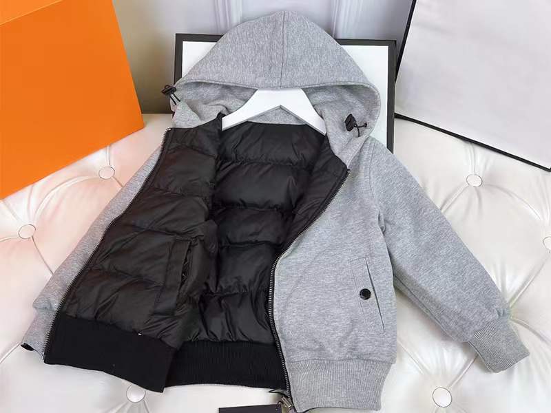 Baby Designer Clothes Down Coat 22 AutumnWinter Style Fashion Doublesided Jacket Men039s and Women039s Add Cap Outwear Whi9601841