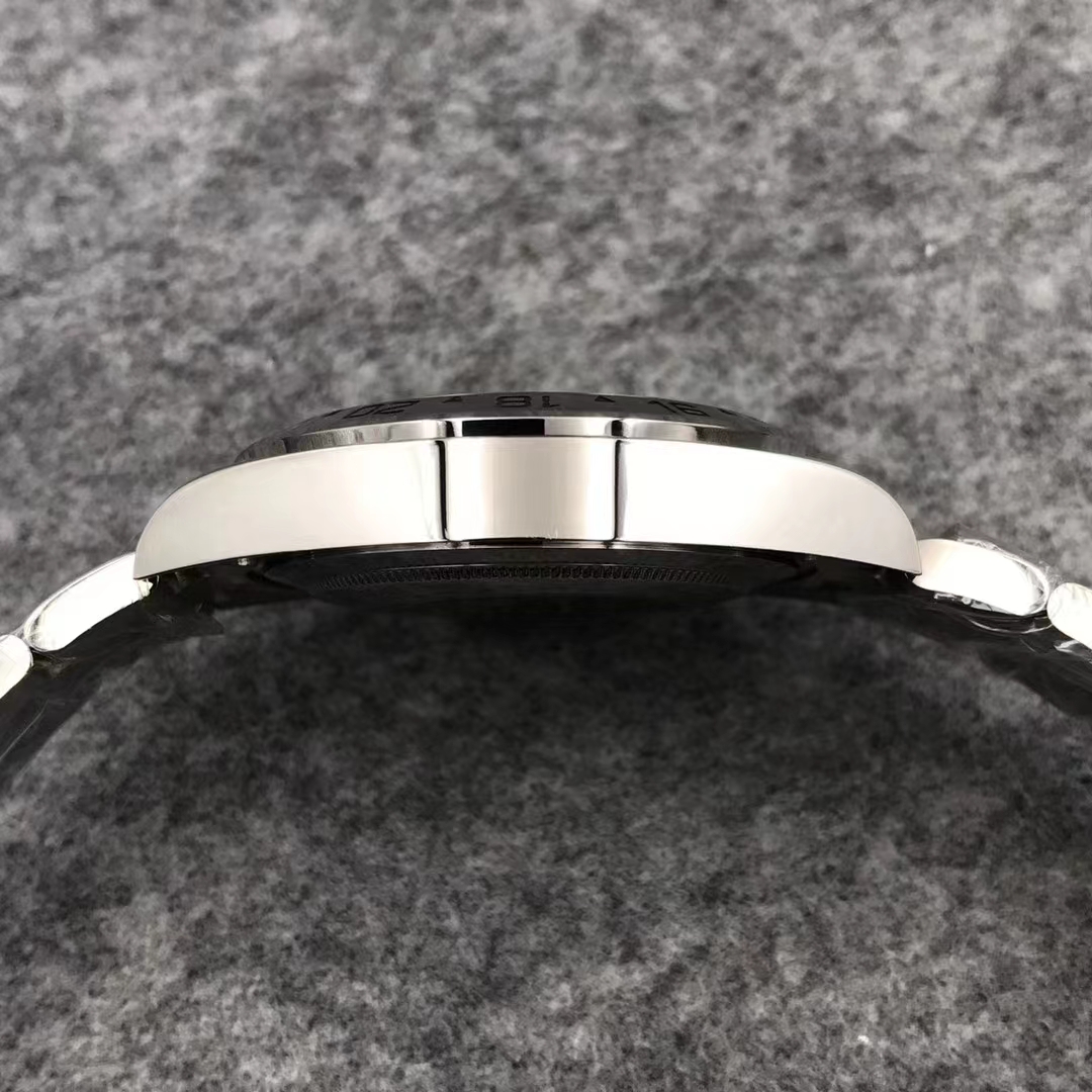 Fashion heren mechanisch horloge 42 mm oppervlakte super hoge kwaliteit beweging automatische wikkeling verkenner Black II ref.216570 ss luxe horloge