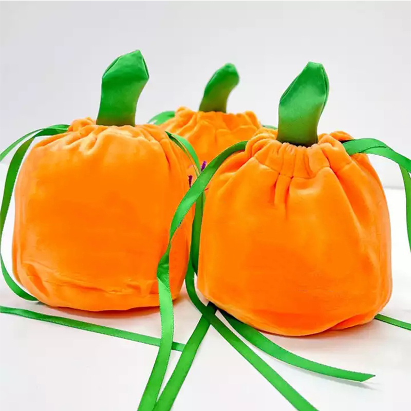 Emballage cadeau Velours Trick or Treat Panier Pochettes Bonbons Cadeau Halloween Seau Citrouille Sac avec Ruban Sac Cadeau de Noël avec Renne 220905