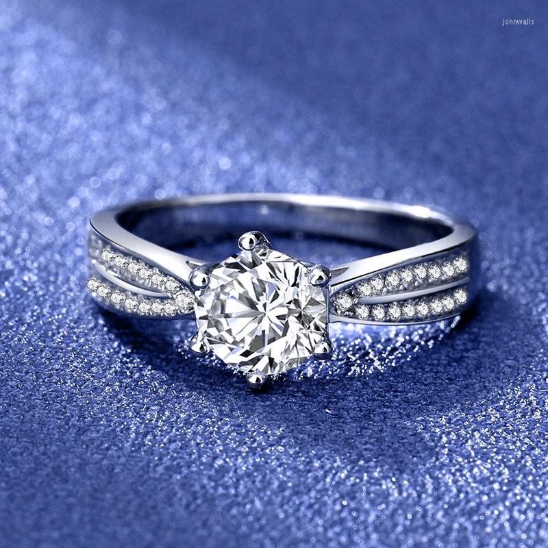 Pierścienie klastra genialny okrągłe cięcie pierścionek zaręczynowy 2 ctw vvs1 Moissanite Diamond Wedding in Solid 14k Białe złoto prezent Fine JE290a