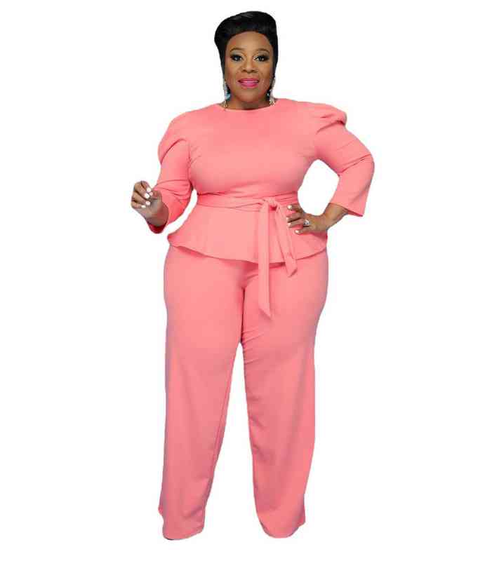 Women's Plus Size Tracksuits XL-5XL 2022 FARD PLUS SEGE WONINGENS CLATINGES LADIANS TOP و PANTS تناسب الإناث قطعتين من الملابس الجماعية L220905