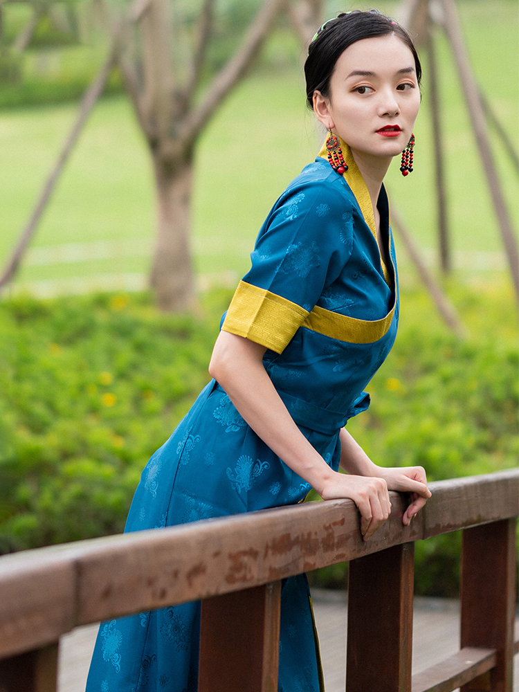 Disfraz del T￭bet tradicional Asia vestida tibetana ropa ￩tnica manga corta mujeres vestidos de larga dama elegante seda t￺nica