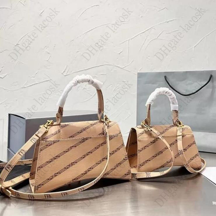 Bolsas de ombro de ampulheta femininas letra inclinada B bolsas de embreagem duras bolsas de couro genuíno crossbody com caixa de alta qualidade