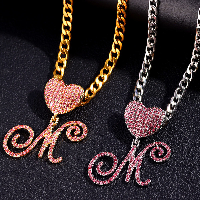 Hänghalsband Hip Hop-halsband med PDTIF Heart Shape Pink Cursive Letters Chain Cuban Zircon Sparkly Punk Jewelry A-Z 220909213C