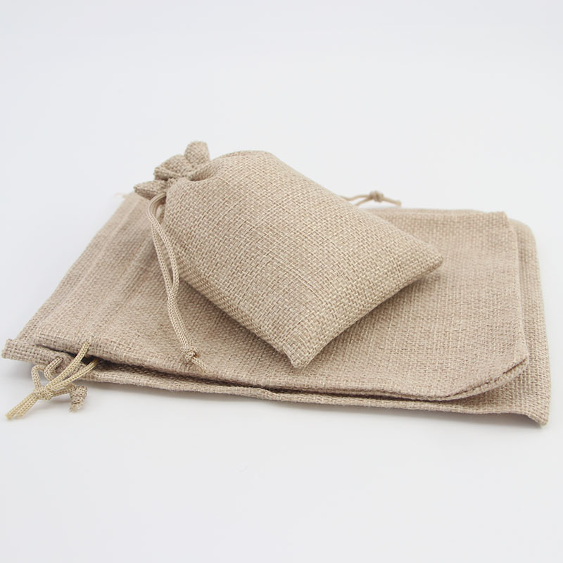 غلاف الهدايا Natural Burlap Linen Jute Draphstring Gift Fags Forms Party Favors Backaging Bag Weddy Candy Gift Forms Party 220906