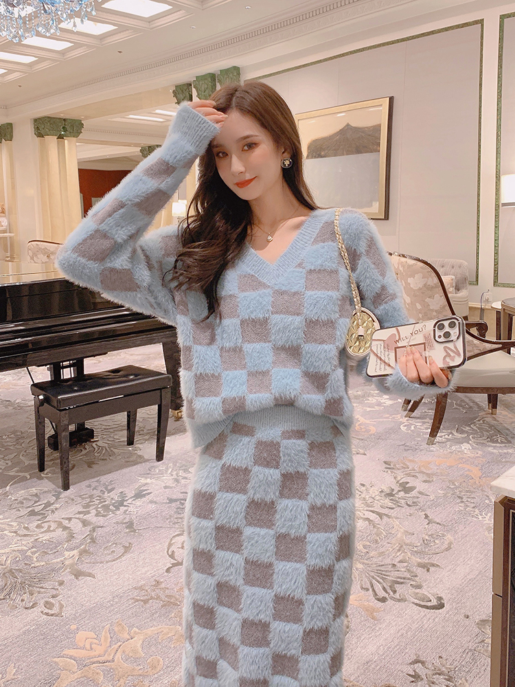 Two Piece Dress Fashion lattice Knitted Suit Women Vneck Long Sleeve Pullover Sweaters Midi Skirts Set Elegant sets Plus Size 220906