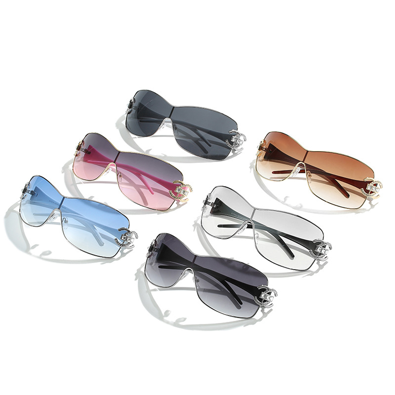 Gafas de sol retro de una pieza de 2000 Mujeres envoltura de lujo de lujo alrededor de las gafas de sol UV400 Ladies 2022 Nuevos tonos de gafas de moda