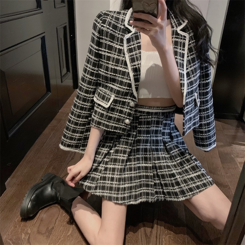 Robe Deux Pièces Chic Plaid 2 Pièces Ensemble Mignon Col Rabattu Candigs Veste Perles Bouton Manteau Court Femmes Aline Jupes Plissées 220906