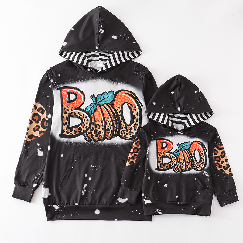 Abiti coordinati la famiglia Girlymax Halloween Autunno Neonate Mommy me Tie Dye Felpa con cappuccio sbiancata Boutique Top Leopard Pumpkin BOO Manica lunga Abbigliamento bambini 220905