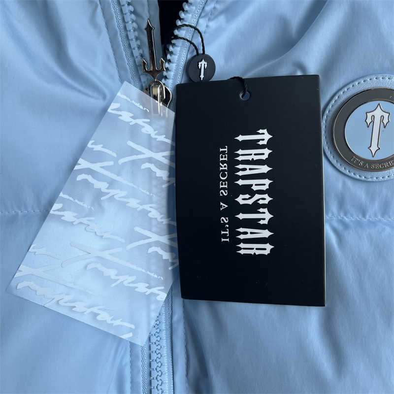 Trapstar Jacket Women's Irongate Down Dacked غطاء قابلة للفصل - سترة زرقاء فاتحة جودة لندن شارع High Street