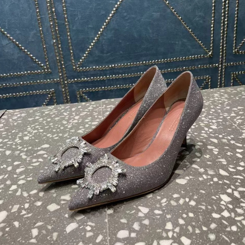 Amina Muaddi Begum女性のための新しい靴本物のレザースーパーハイヒール春の秋の秋の秋のデザイナー女性靴パンプスfootwear7cm