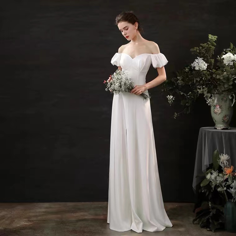 A-Line Wedding Dress One-Shoulder Puff Sleeves Satin Finish Thin and Neat Liten White Front Fork Light LD5022