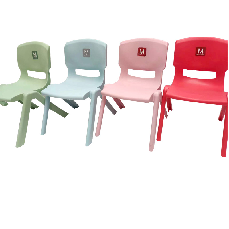 Woonkamer meubels plastic ontlasting huishouden draagbare stapelbare eenvoudige moderne woonkamers badkamer stoel kleuterschool stoel dikke krukken voor kinderen