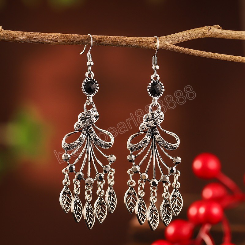 Boucles d'oreilles longues à pampilles pour femmes, bijoux indiens Jhumka, style Boho ethnique, mode, strass colorés, boucles d'oreilles de mariée