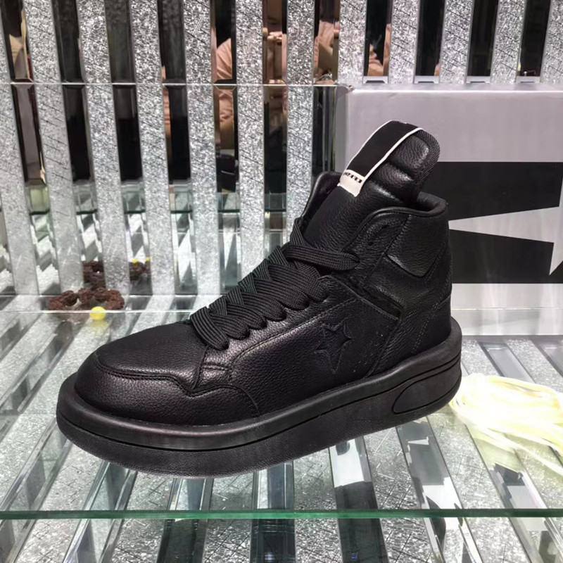 Botas de motocicleta sapatos esportivos designer de luxo sapatos masculinos casuais treinador couro genuíno rendas até tênis confortáveis alta superior casal tênis combinar tamanho 35-45